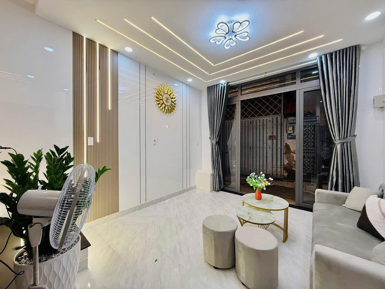 z7463653113620_027_44d697480dcb9727e9e70b9fe8cbb5a0