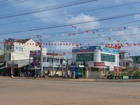 Bán đất gần ngã 4 Chơn Thành Bình Phước diện tích 1.000m2 giá 900 triệu